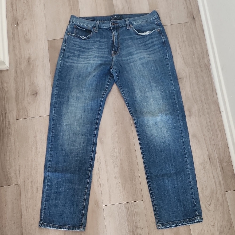 Lucky Brand Men's Classic Blue Straight Jeans